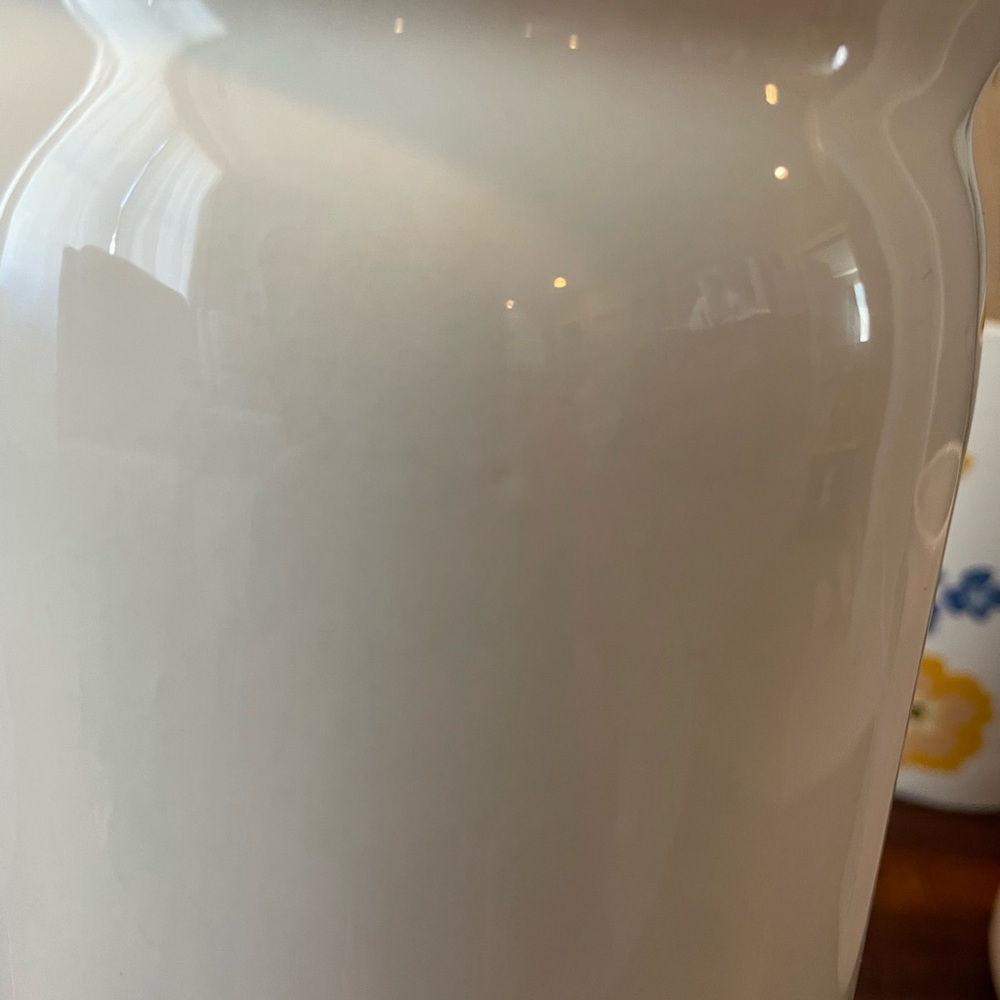 Retired Rae Dunn Moo Pitcher. HTF OG. In Excellent condition. - Picture 5 of 8